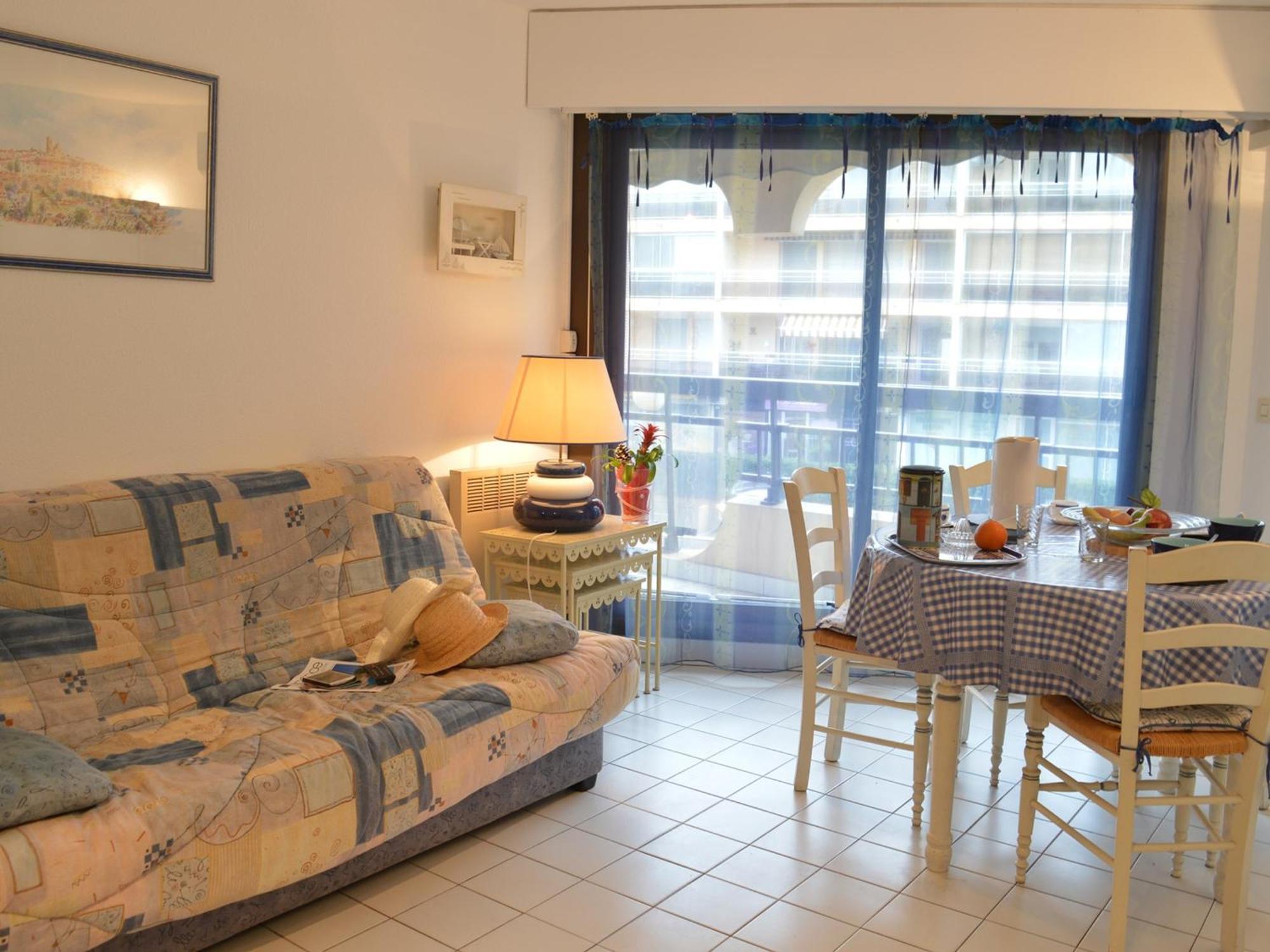 2p Avec Terrasse Et Vue A Frejus, Proche - Fr-1-226a-174 * Fréjus