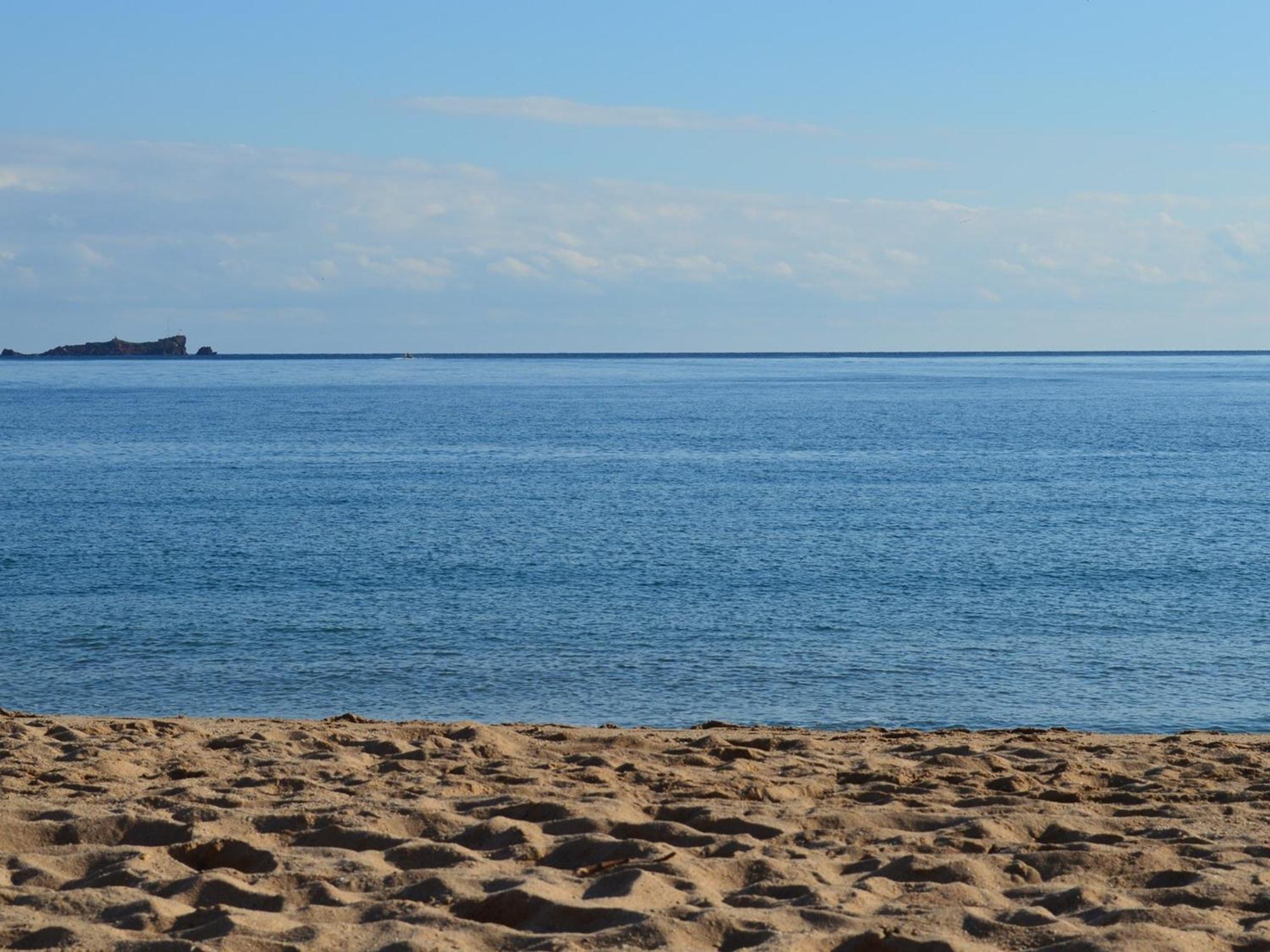 2p Avec Terrasse Et Vue A Frejus, Proche - Fr-1-226a-174 Fréjus